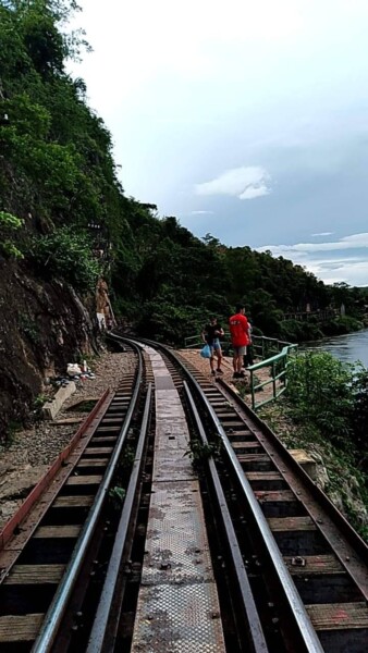 ChalongTransport-Travel.com รถเช่าพร้อมคนขับ (20)