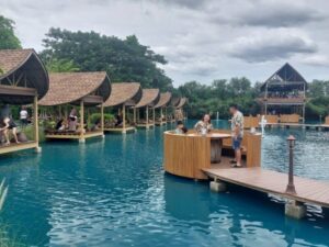 ChalongTransport Travel.com รถเช่าพร้อมคนขับ 53