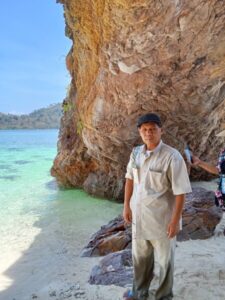 ChalongTransport Travel.com รถเช่าพร้อมคนขับ 72